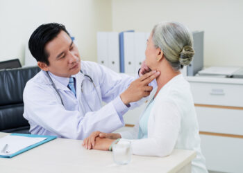 Các bệnh thường gặp ở người cao tuổi và cách phòng bệnh